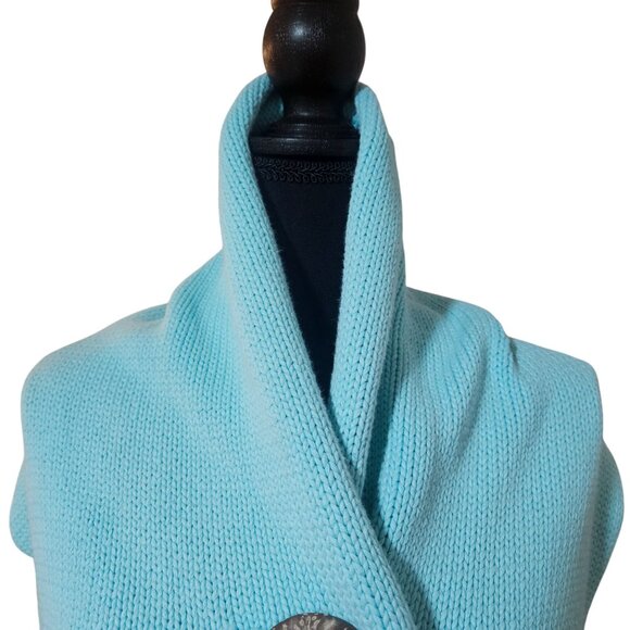 Knit Turquoise Shawl Wrap With Coconut Shell Buttons - Picture 3 of 9